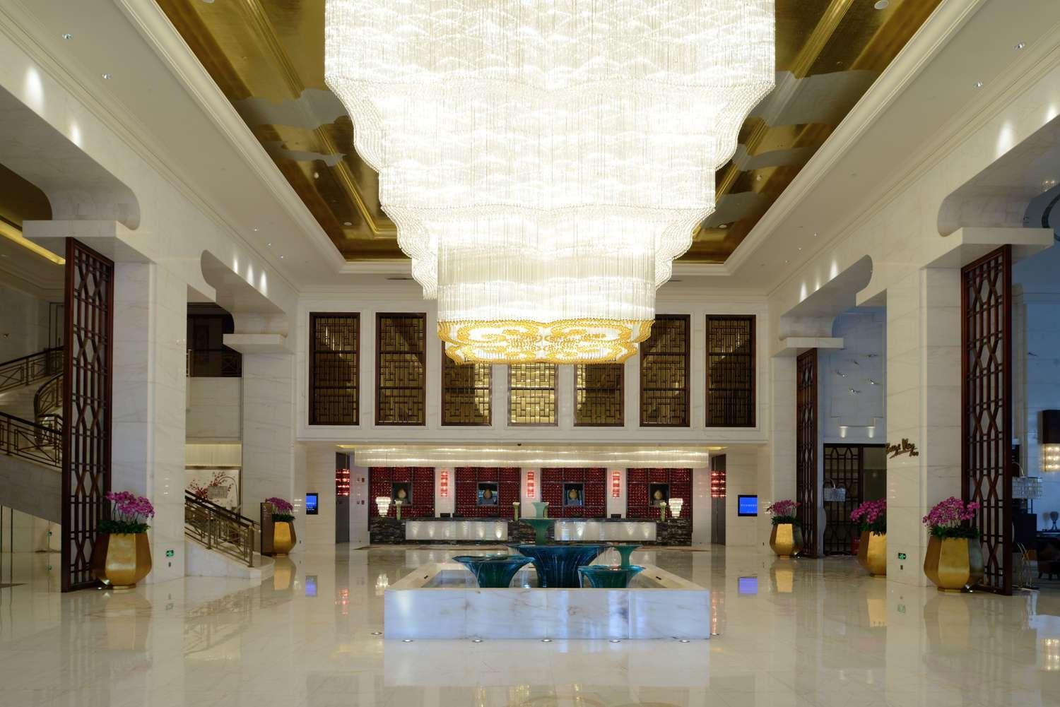 Wyndham Grand Plaza Royale Colorful Yunnan Ξενοδοχείο Κούνμινγκ Εξωτερικό φωτογραφία