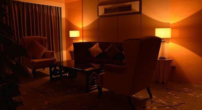 Wyndham Grand Plaza Royale Colorful Yunnan Ξενοδοχείο Κούνμινγκ Εξωτερικό φωτογραφία